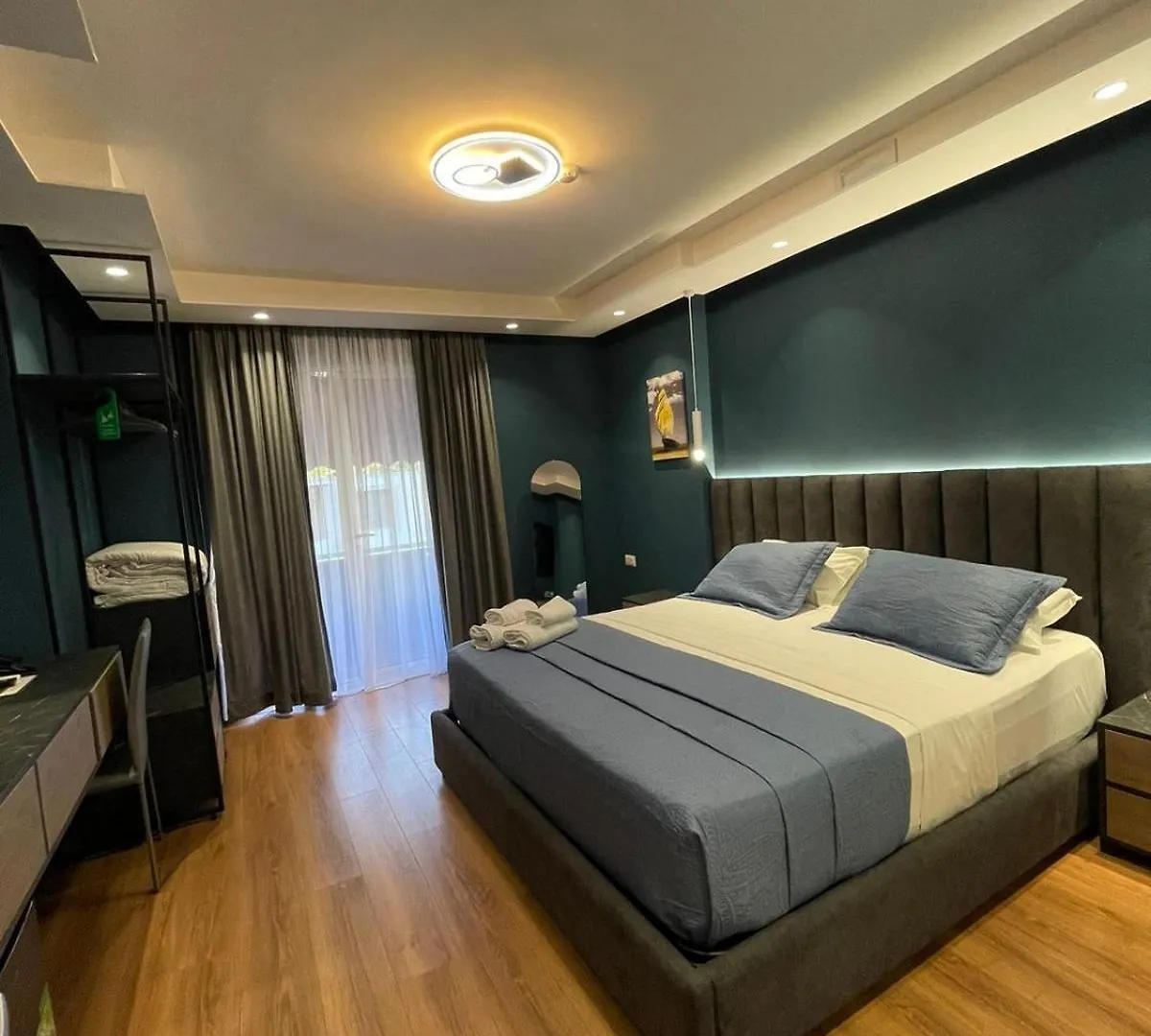Peaky Hotel Durrës