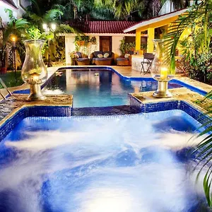 Bed & Breakfast Hacienda Boutique And Solo Adultos 