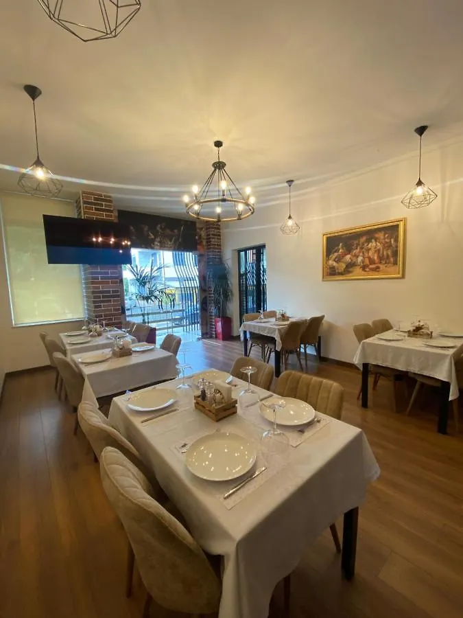 Peaky Hotel Durres