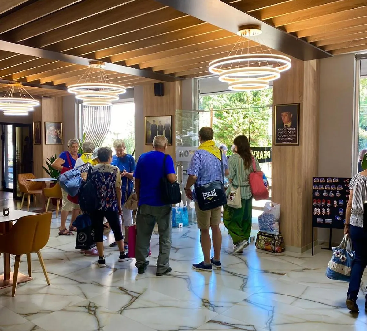 ****  Peaky Hotel Durres Albania