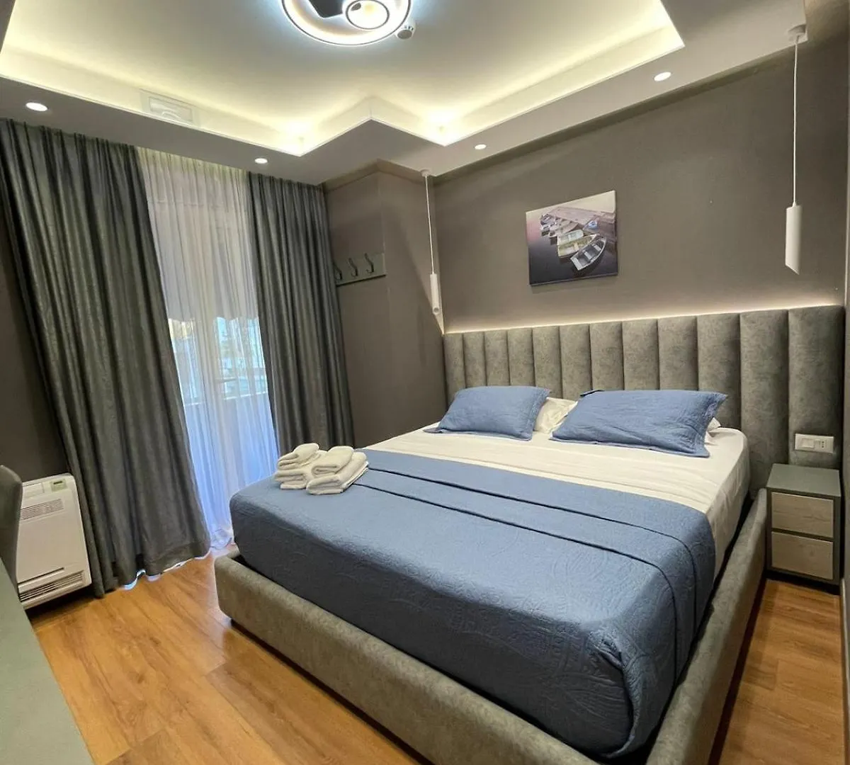 Peaky Hotel Durres