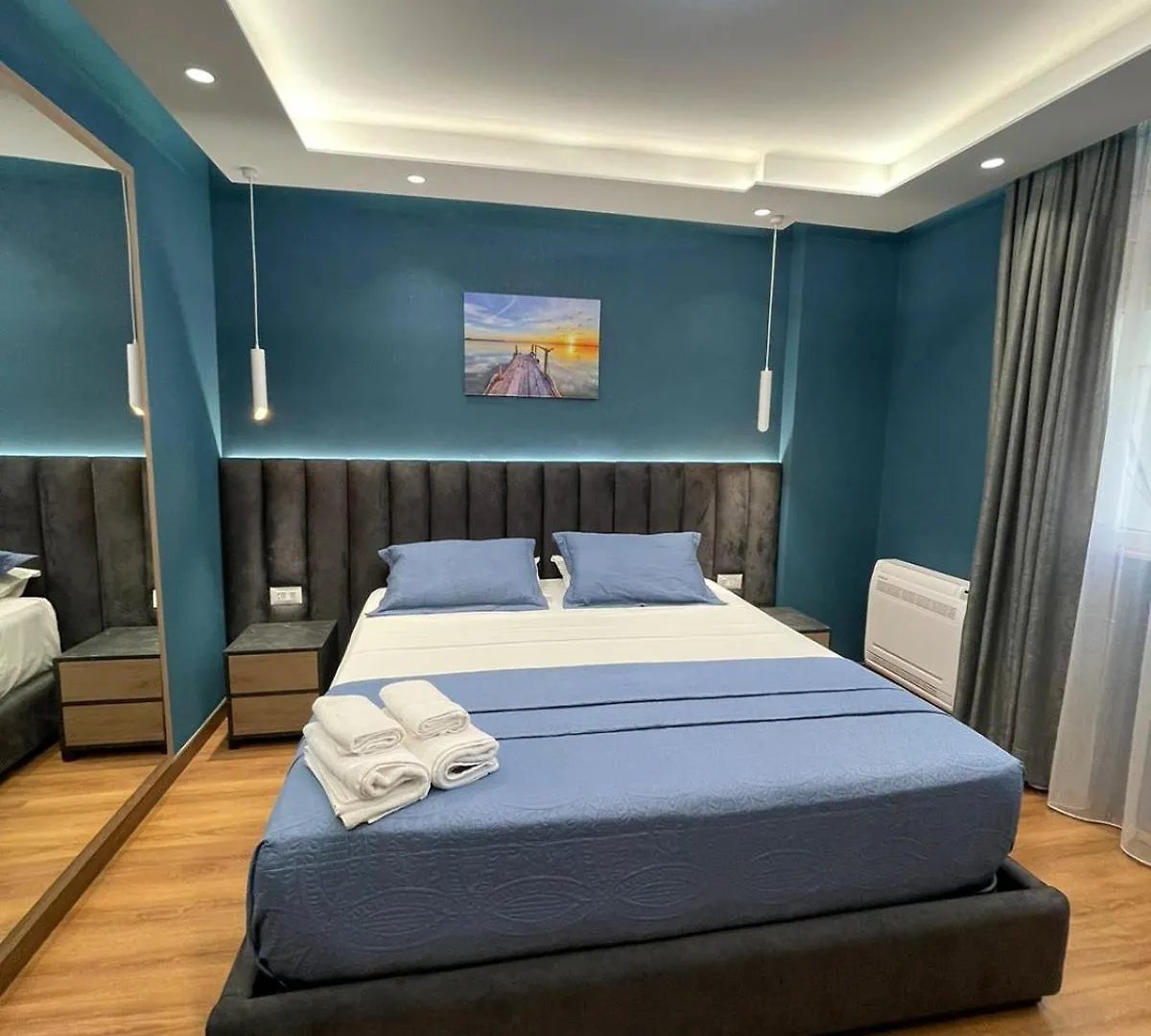 Peaky Hotel Durres