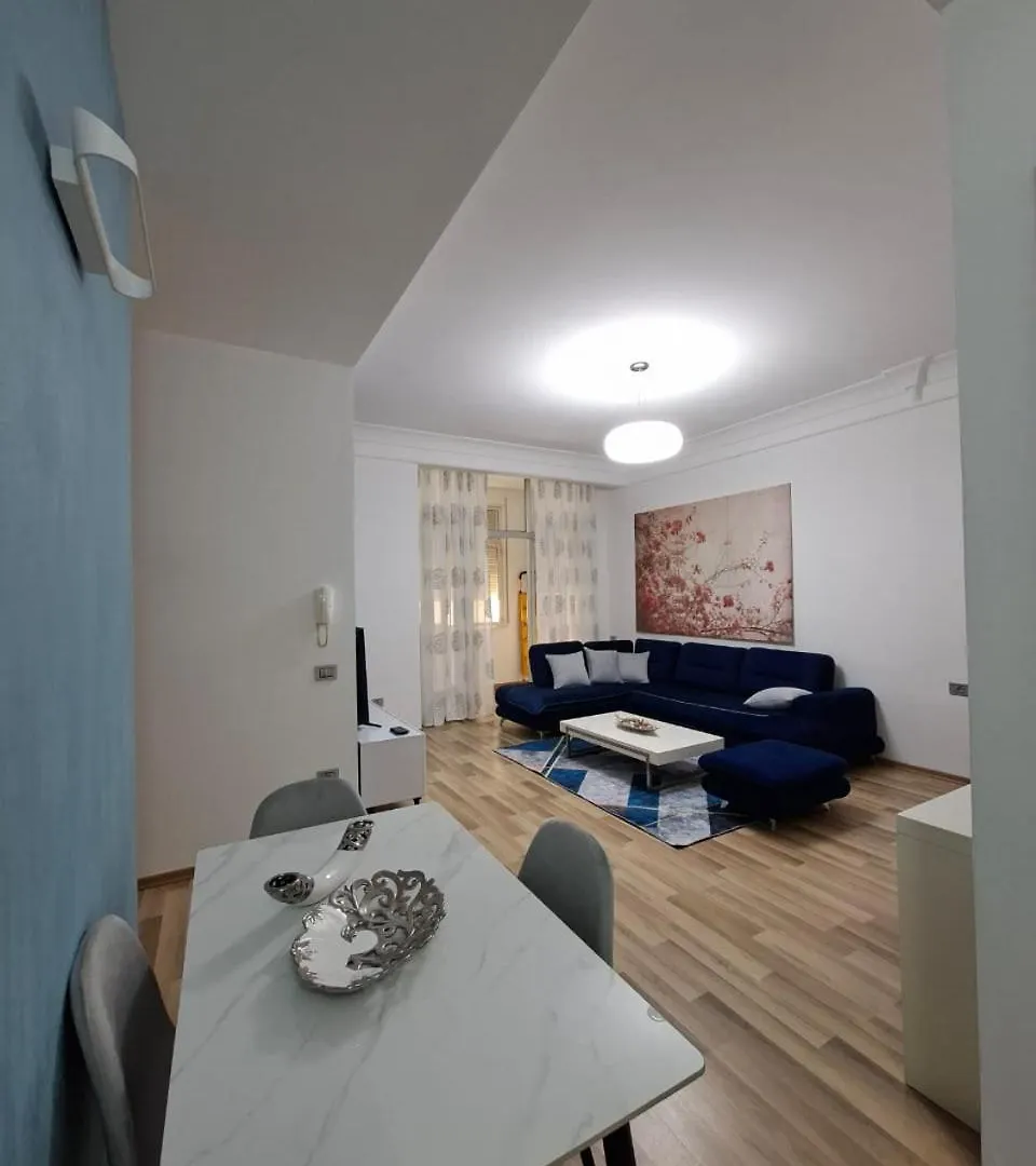 Peaky Hotel Durres
