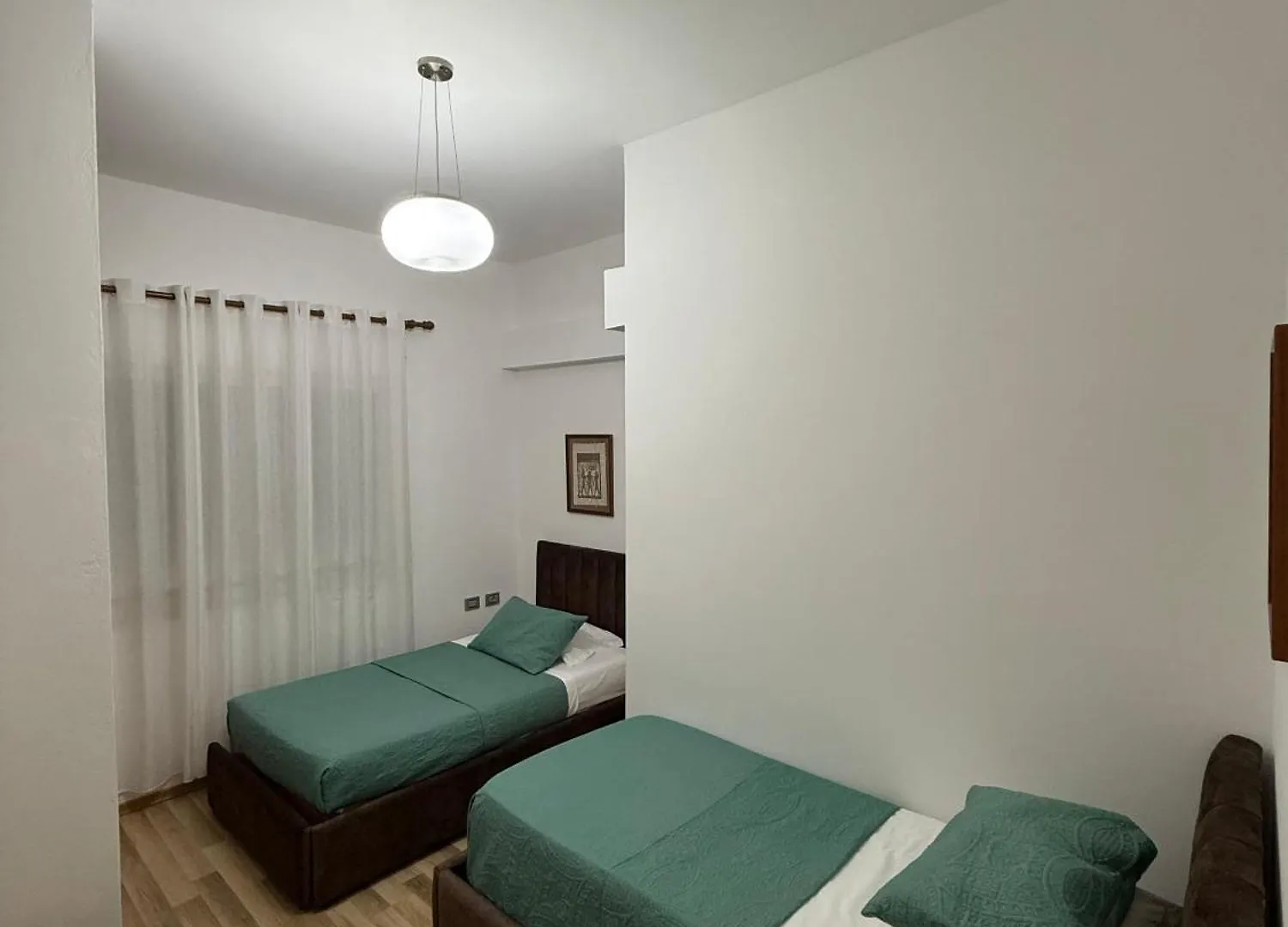 Peaky Hotel Durres